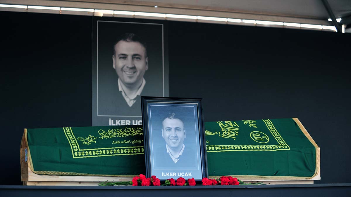 Eczacıbaşı çalışanları için tören düzenlendi