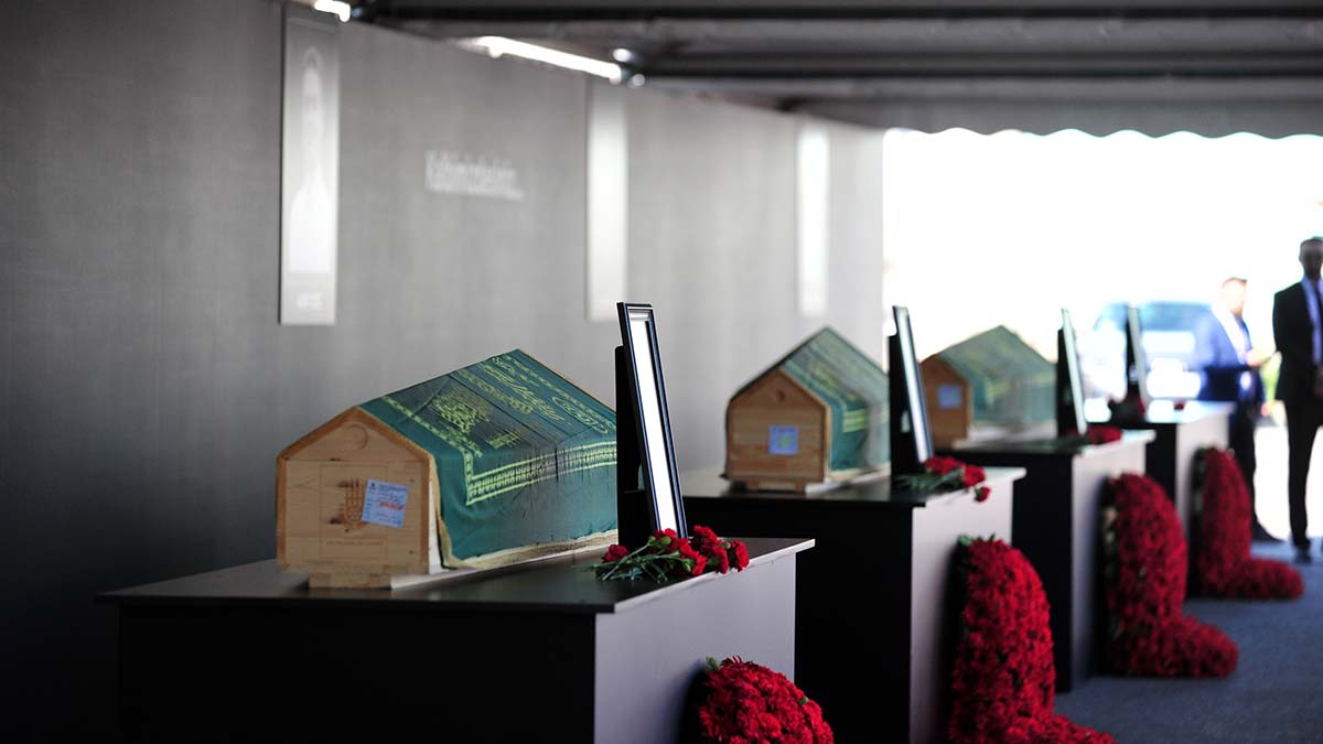 Eczacıbaşı çalışanları için tören düzenlendi