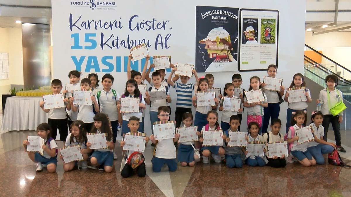 Çocuklar Karneni Göster Kitabını Al kampanyasına koştu