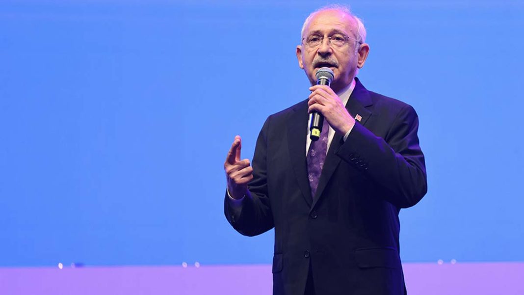 Kılıçdaroğlu 'İstanbul'a Hizmette 3 Yıl' programında konuştu