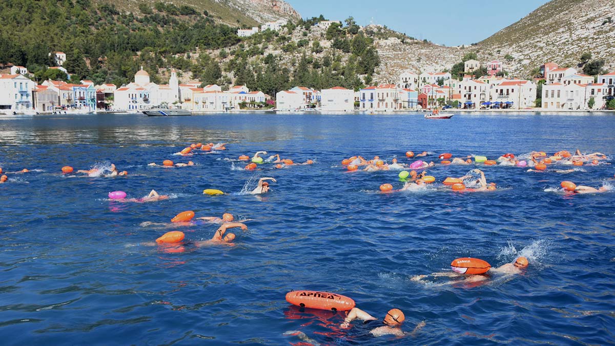 Meis-Kaş Yüzme Yarışları'nda kulaçlar atıldı