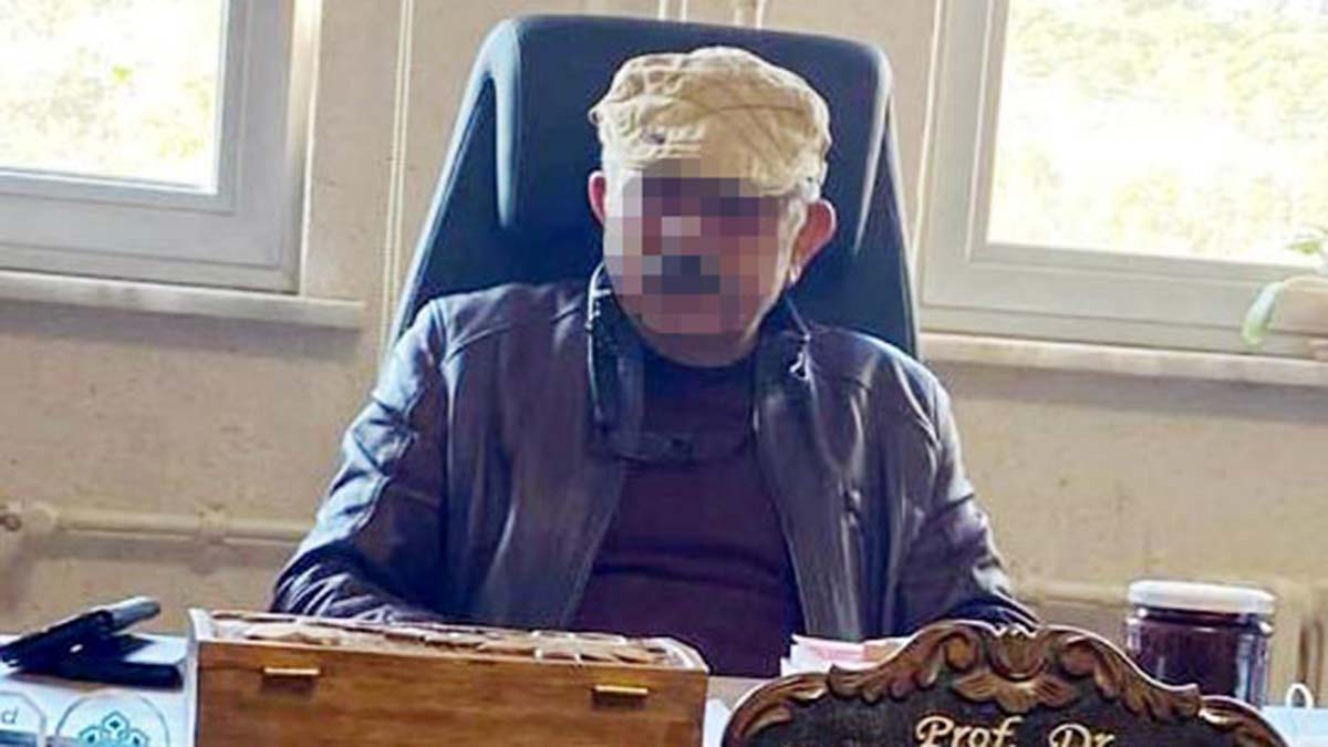 Necmettin Erbakan Üniversitesi Rektörünü YÖK'e şikayet etti