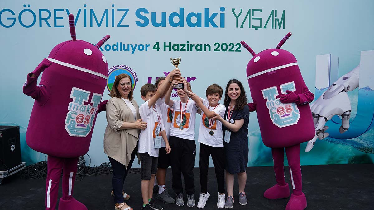 Türkiye’nin farklı illerinde öğrenim gören uğur okulları öğrencileri, sudaki yaşam temasıyla bu yıl altıncısı düzenlenen u-makerfest'te bir araya geldi.