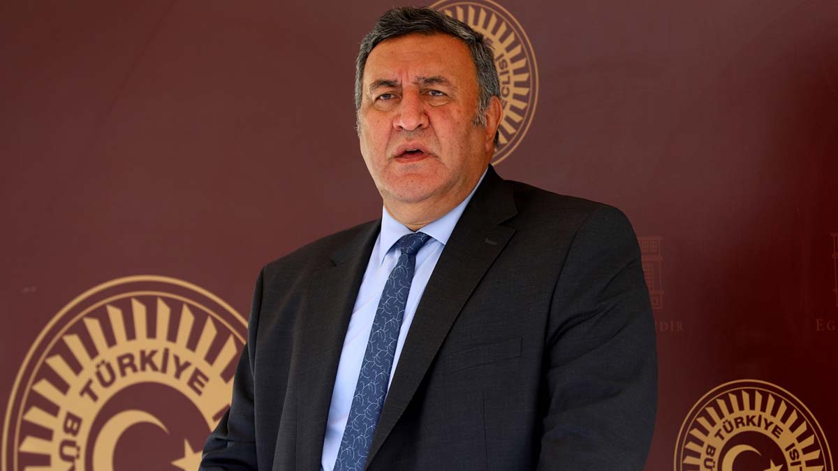 CHP Milletvekili Ömer Fethi Gürer 17 Haziran Dünya Çölleşme ve Kuraklık Günü mesajı yayımladı. Gürer mesajında, "Çölleşme ve kuraklığın etkisi artıyor" dedi.