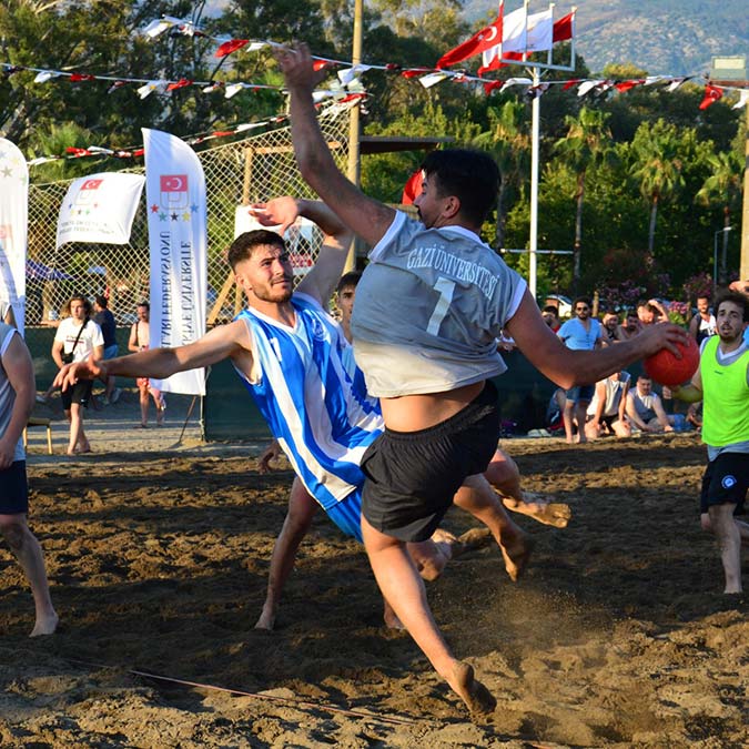 Köyceğiz'de plaj hentbol turnuvası