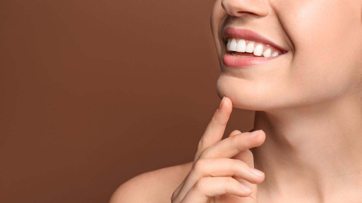 Çene kemiği eriyen hastalara zigomatik implant uygulanabilir