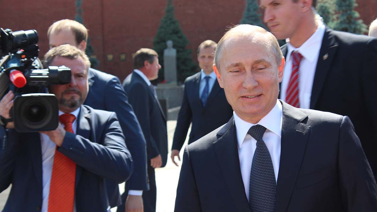 20 üst düzey görevliye yaptırım