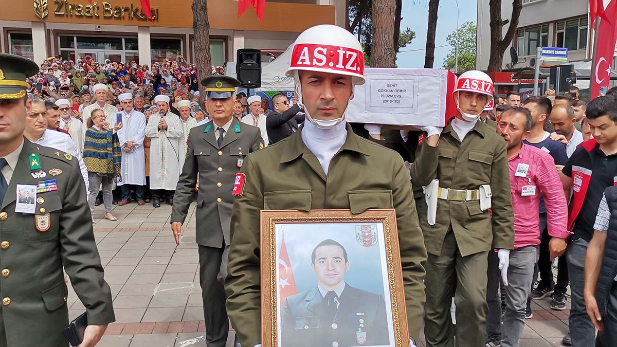 Şehit Gökhan Demir Ordu'da toprağa verildi