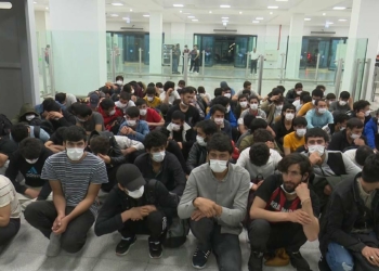 Afgan uyruklu 236 düzensiz göçmen sınır dışı edildi