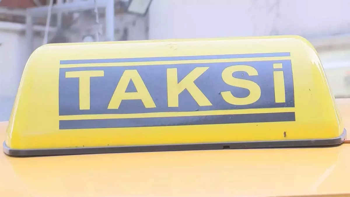 İstanbul'da taksi hizmetinden memnun olmayanların oranı % 77