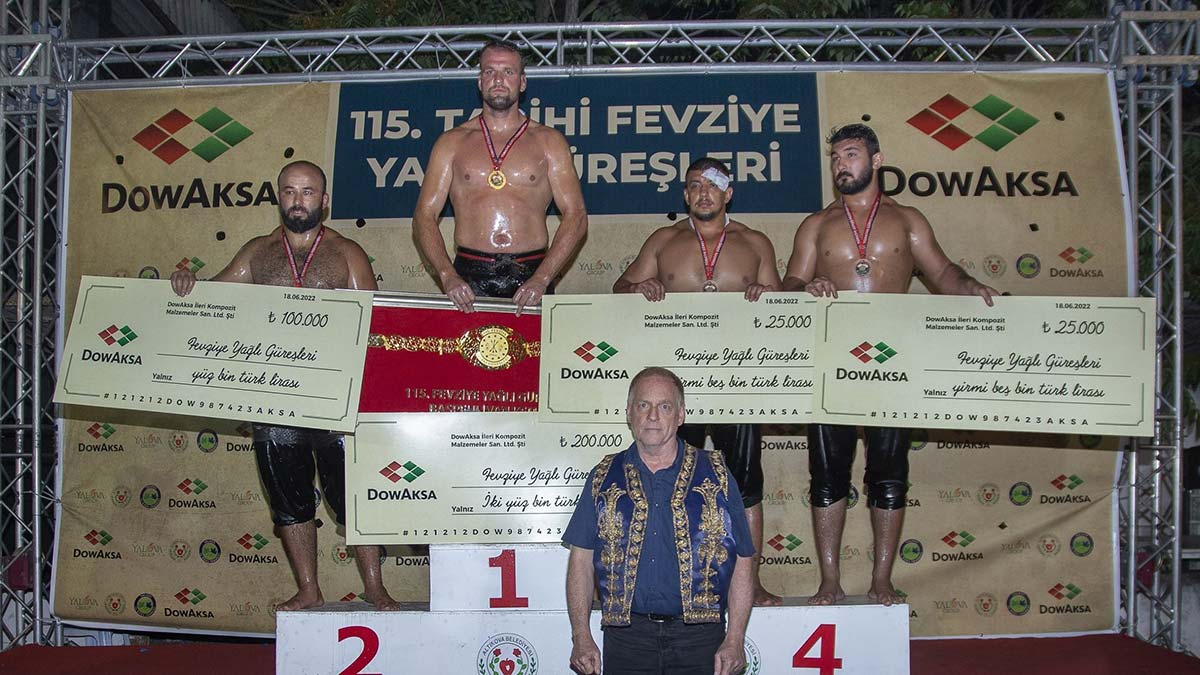 Hüseyin Gümüşalan başpehlivan oldu