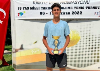 Tuncay Duran Tenis Milli Takımı'na yükseldi
