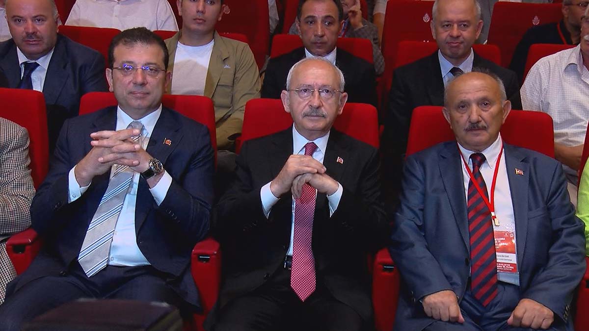 Türk Ocakları İstanbul Şubesi Başkanı Cezmi Bayram, "Sosyal medyadan kararı yayınlamışlar. Bu tarz kararlar bana göre, sadece sosyal medyadan duyurulacak şeyler değil, tarafıma iletilmiş herhangi bir karar yok" dedi.