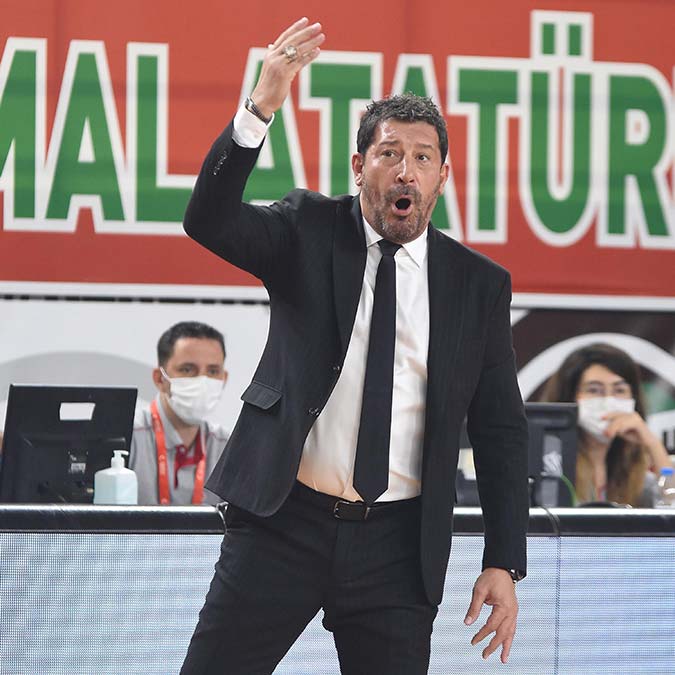 Ufuk Sarıca'ya İspanya kancası