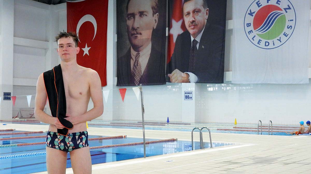 Ukraynalı paralimpik milli yüzücüden 2 altın madalya