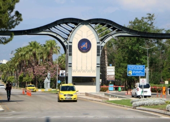 Üniversiteden intiharlarla ilgili açıklama