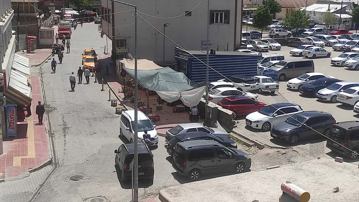 Van'ın Tuşba ilçesinde 4.2 büyüklüğünde deprem