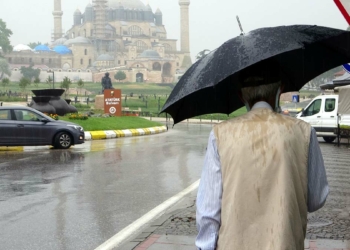 Edirne'de sağanak etkili oldu