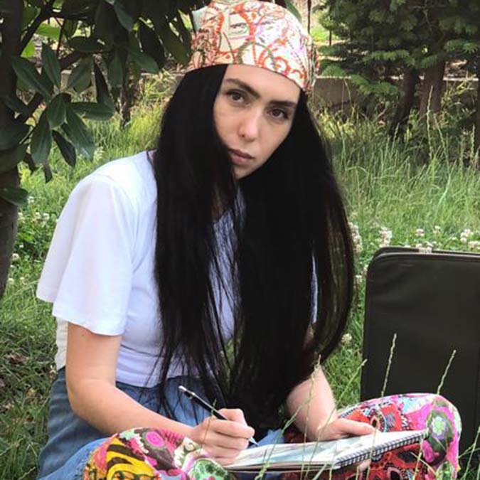 Yayla evlerini çizdi, ormanda sergiledi