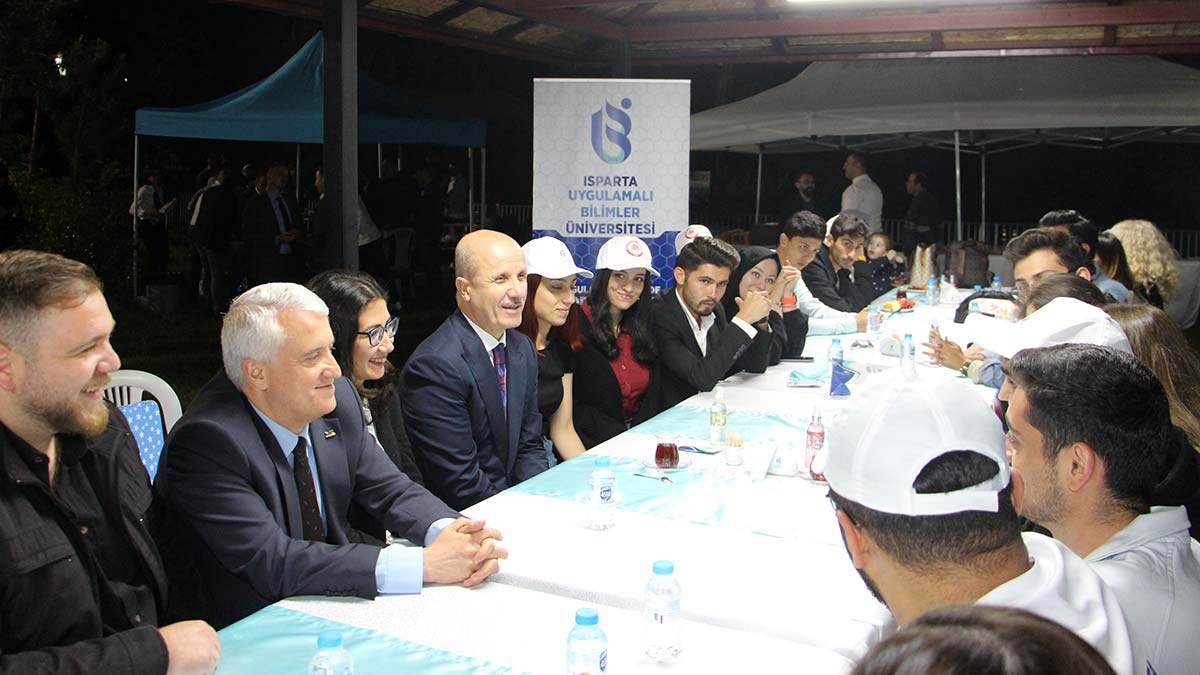 Dijital eğitimle üretken öğrenciler oluşturacağız