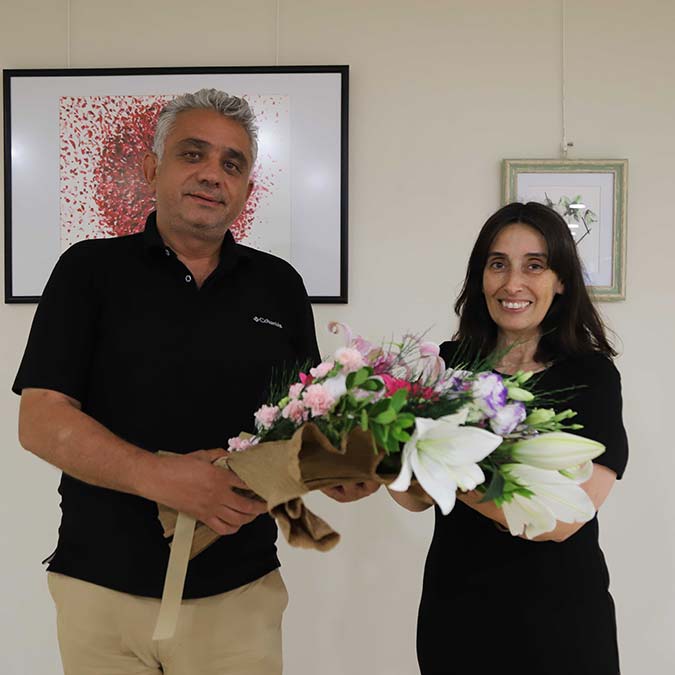 Bir Nefes Çiçek sergisi açıldı