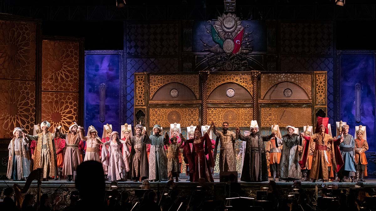 IV Murat Operası sahnelendi