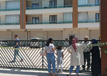 2 günlük eşini öldürdü