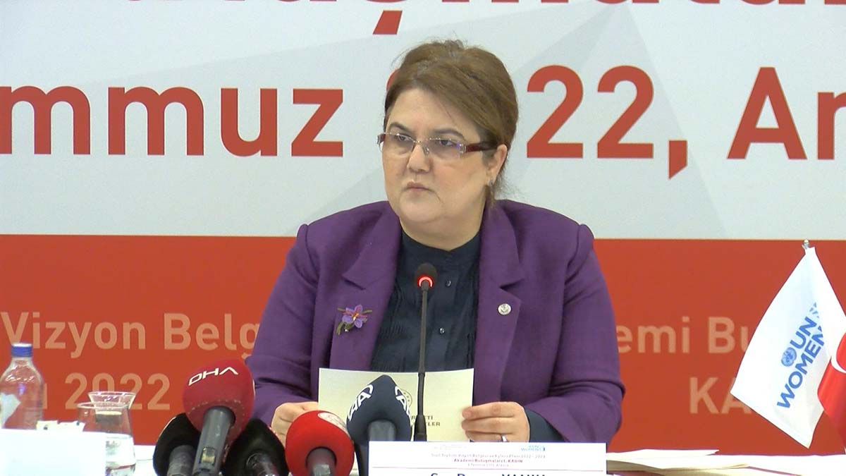 '200 üniversitenin 19'unda kadın rektör var'