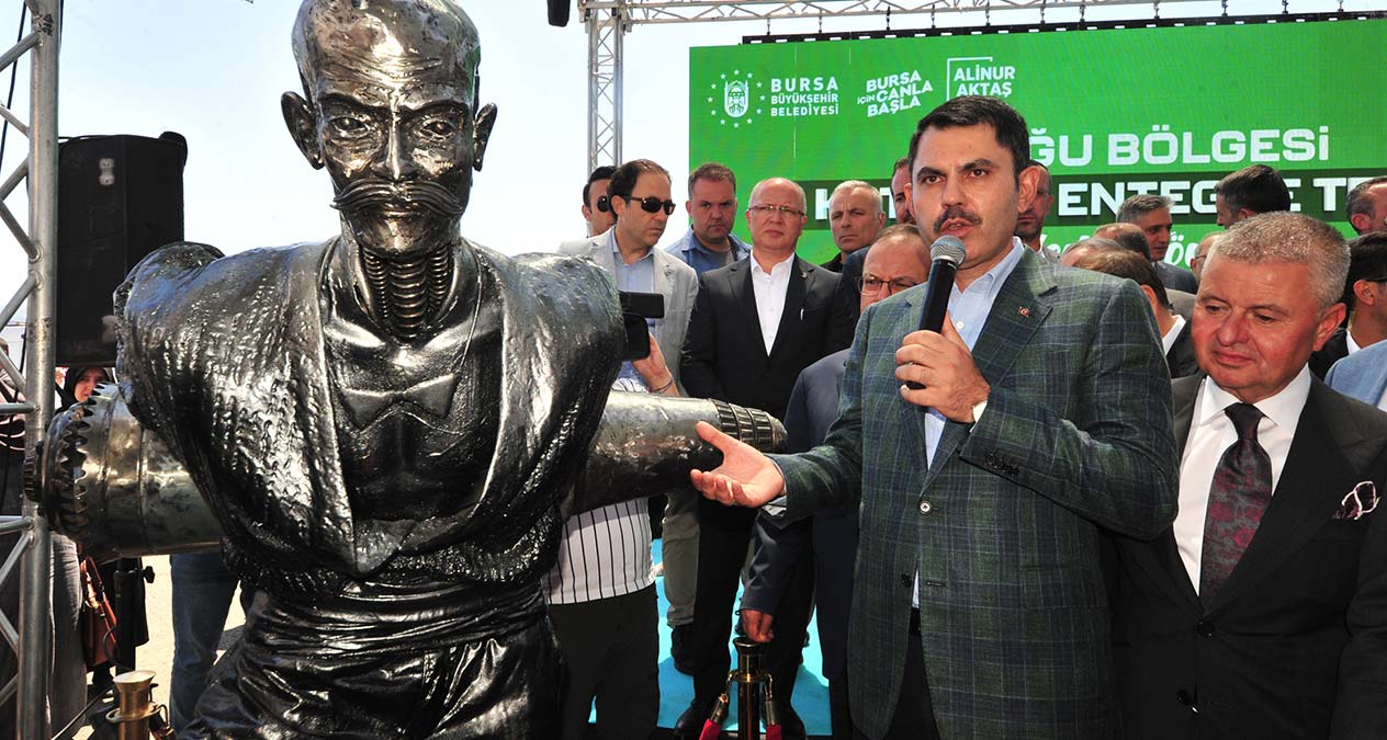 İmamoğlu'na protesto gerginliği