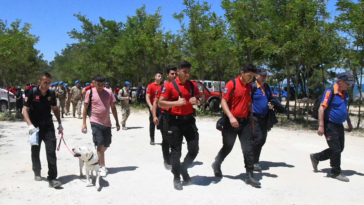 400 kişi ormanda kaybolan Şehmus'u arıyor