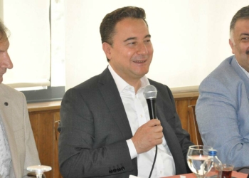 6'lı masanın ilk kuruluş sebebi parlamenter sistem