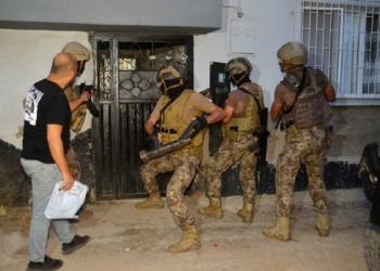 Adana'da DEAŞ operasyonu: 5 gözaltı