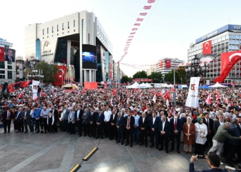 Ankara 15 Temmuz'u Kızılay'da andı