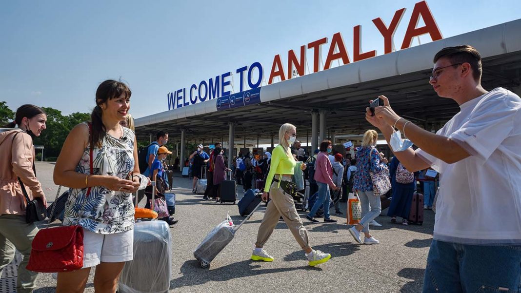 Antalya'da Haziran ayı turist sayısı 1,8 milyon