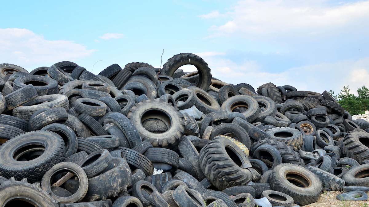 Araba lastikleri yumuşak zeminlere dönüşüyor