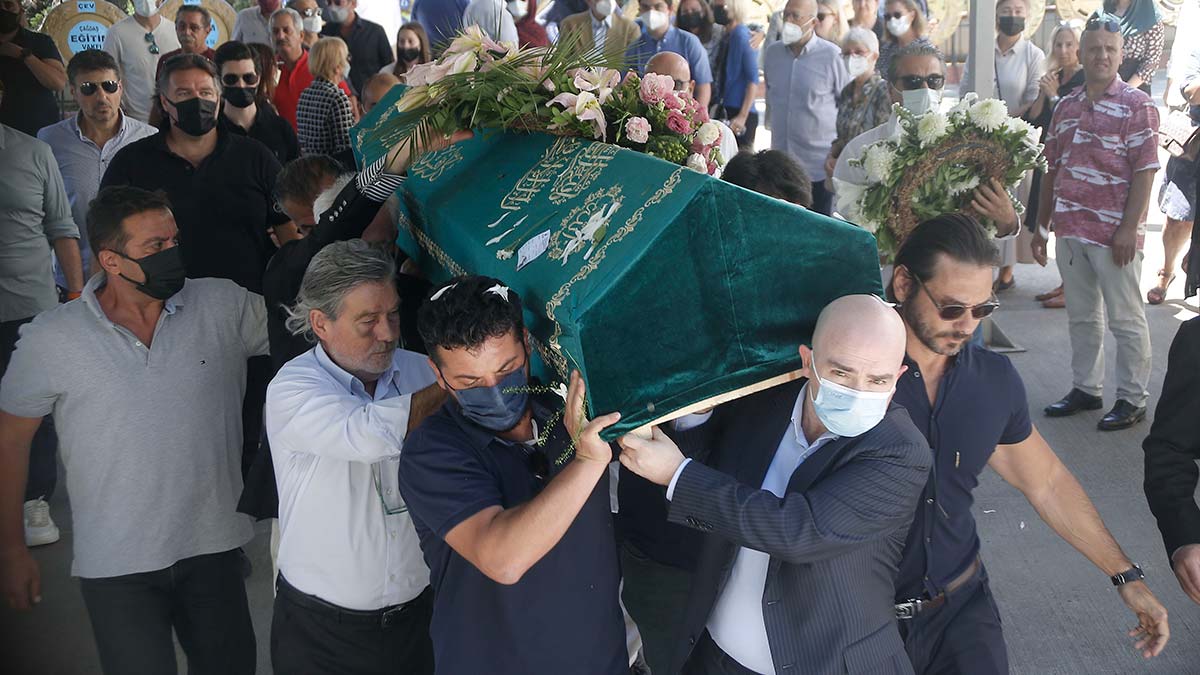 Atilla Çelebi son yolculuguna uğurlandı