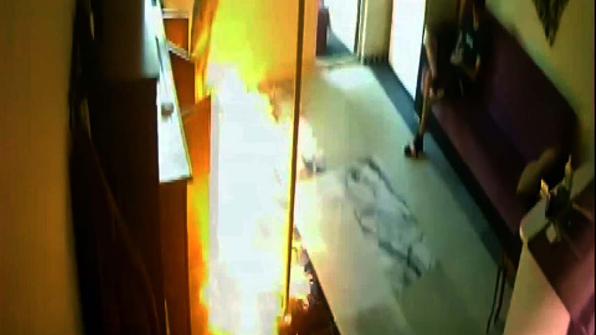 Avcılar'da patlama kamerada