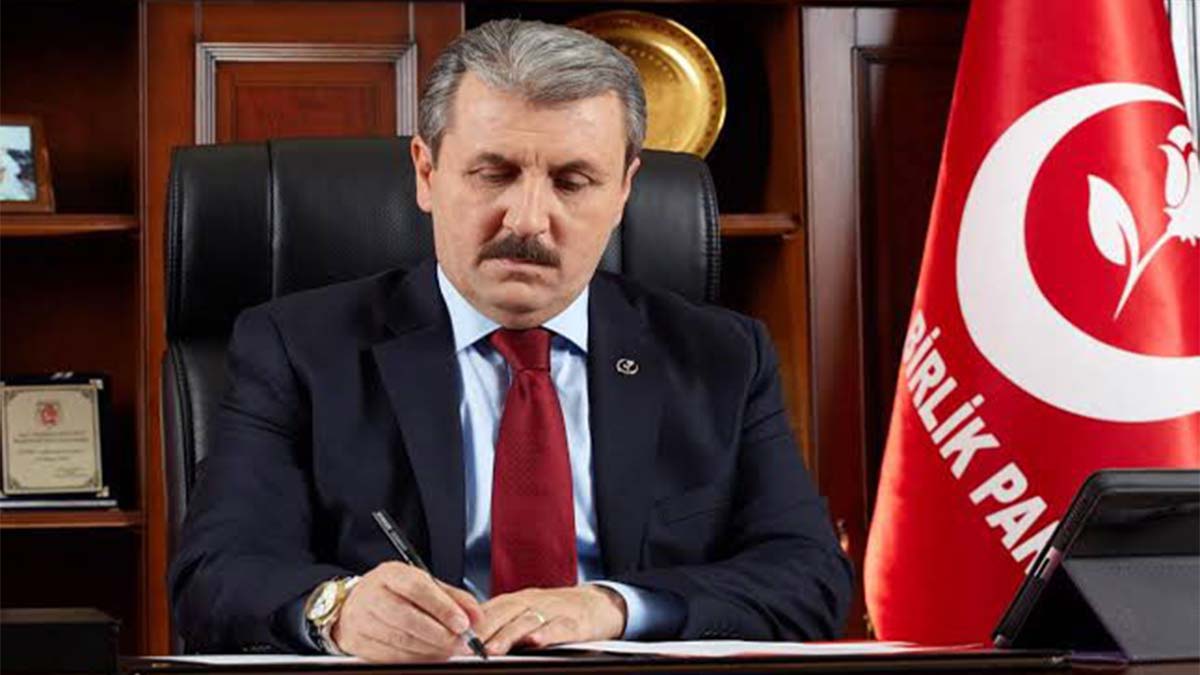 BBP lideri Destici'den 15 Temmuz mesajı