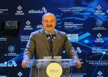 Bakan Varank'tan TOGG'u eleştirenlere tepki