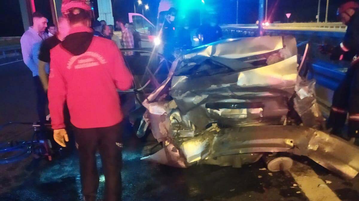 Balıkesir'de feci kaza: 5 ölü, 2 yaralı