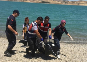 Baraj gölü kıyısında kadın cesedi bulundu