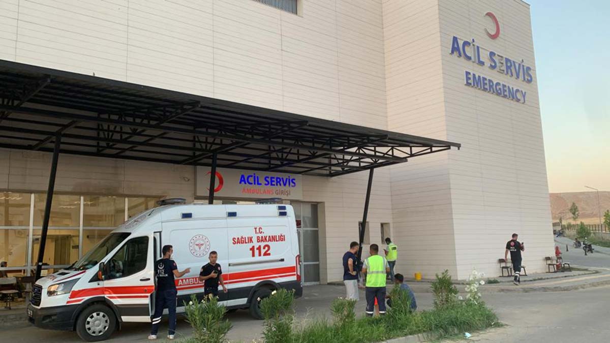 Baraj inşaatı tünelinde 18 işçi gazdan zehirlendi