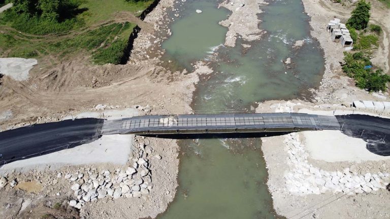 Bartın’da geçici köprü kurulumu tamamlandı