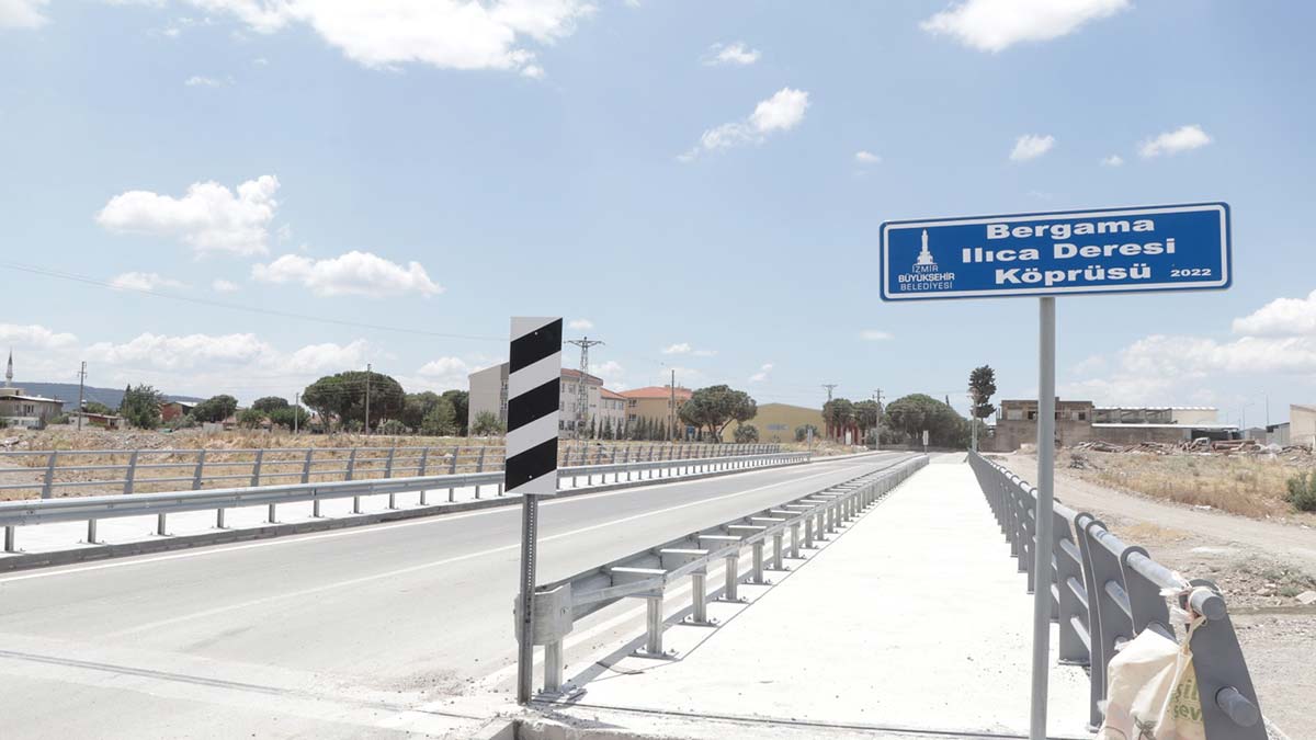 Bergama Ilıca Deresi'nin yeni köprüsü hazır