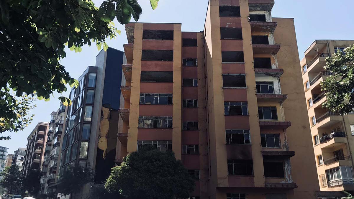 Beşiktaş'ta metruk bina korkusu