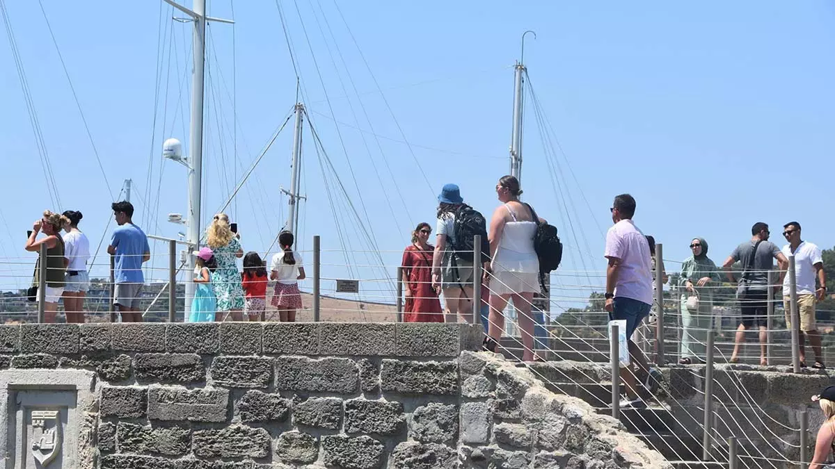 Bodrum kalesine turist akini 2 - yerel haberler - haberton