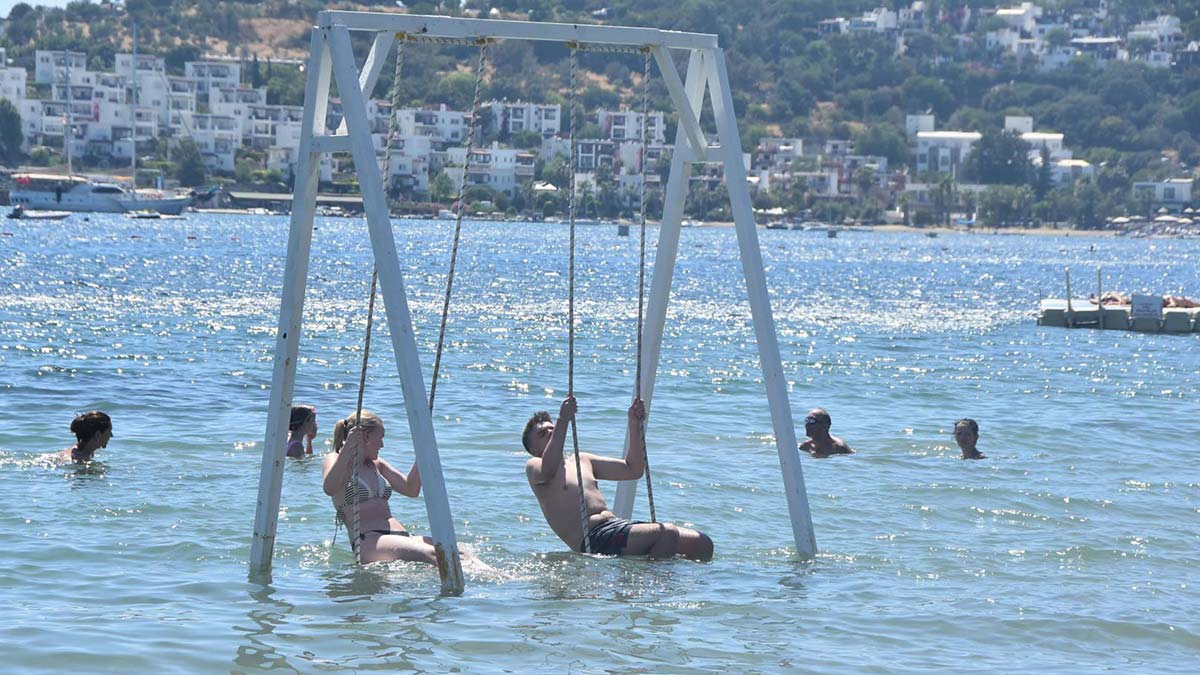 Bodrum bayram öncesi hareketlendi