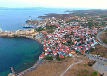Bozcaada, The Guardian'a konu oldu