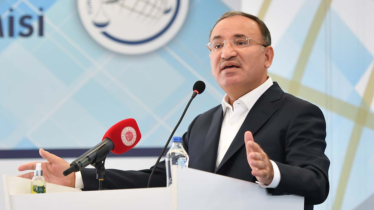 Bozdağ'dan 'yargıda yapay zeka' açıklaması