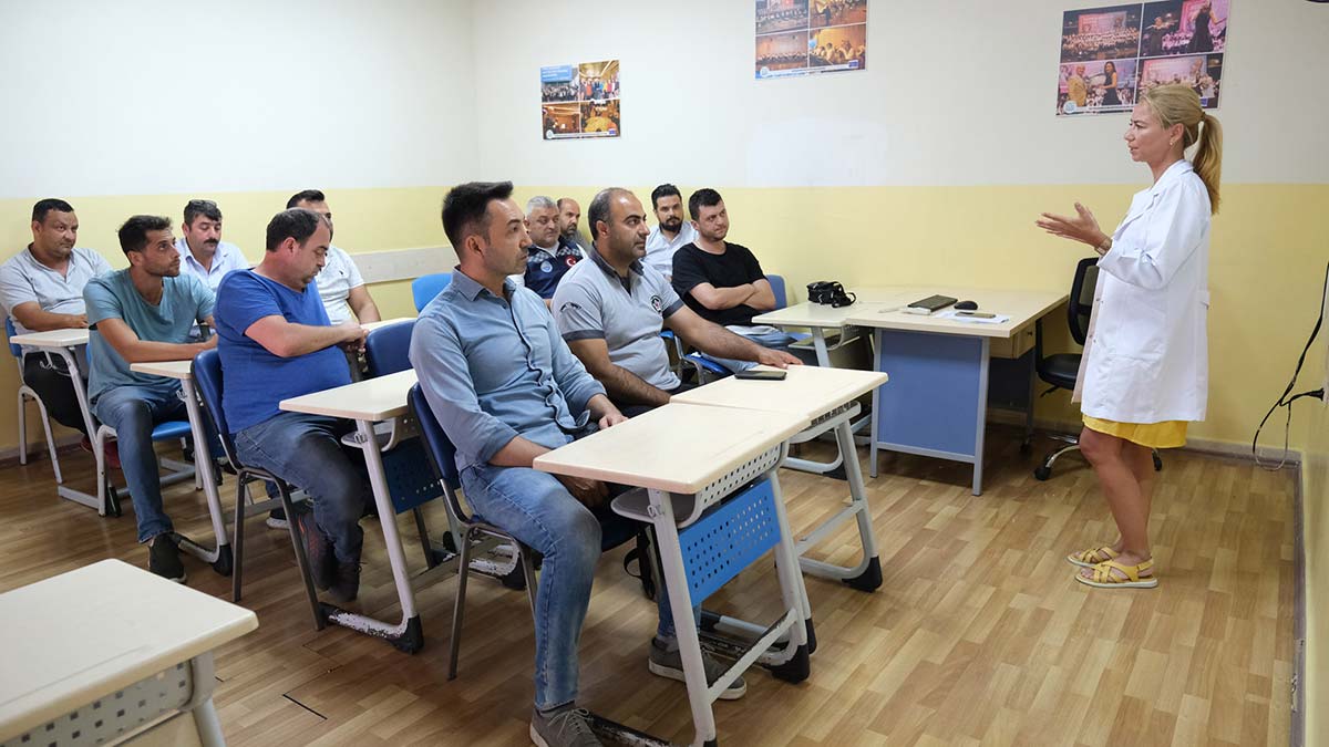 Büyükçekmece'de kurban kesim eğitimi verildi